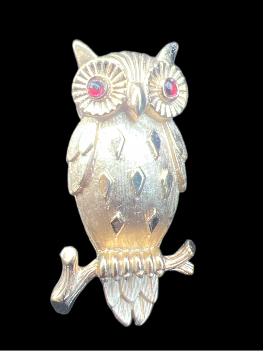 Vintage Signed Crown Trifari Red Eyes Owl on Branch Gold Tone Pin Brooch